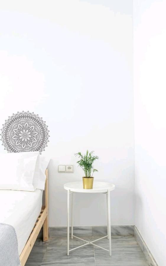 Casa De La Alameda Apartment Sevilla Bagian luar foto