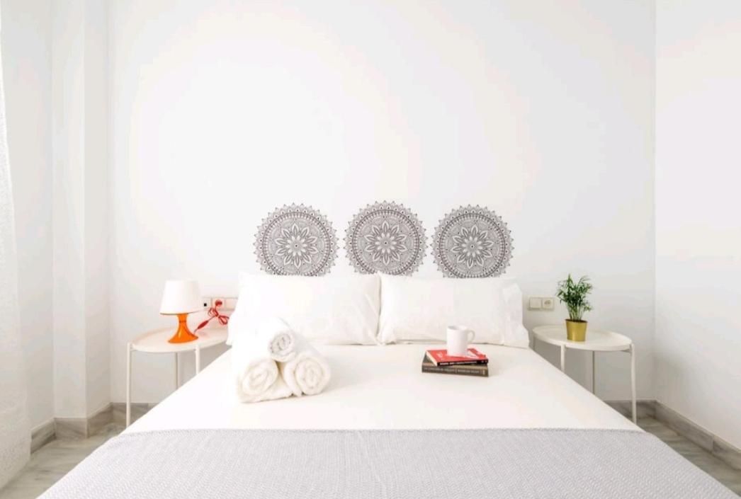 Casa De La Alameda Apartment Sevilla Bagian luar foto